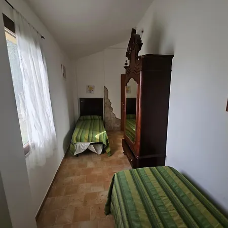 Masone Nyaraló Castiadas